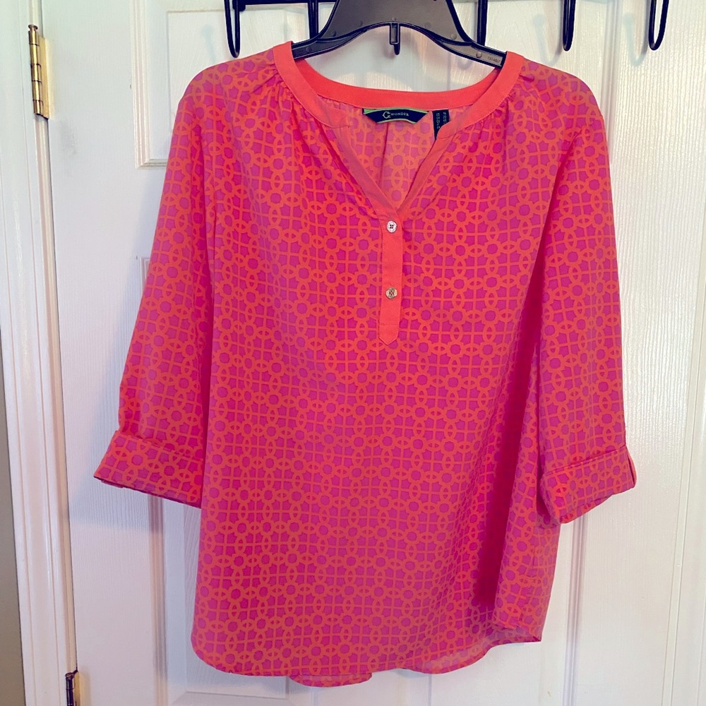 Beautiful tangerine and pink tunic.  Size 16